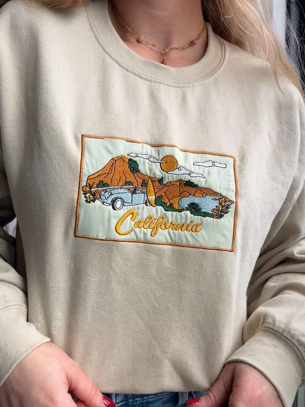 NWT California Graphic Tan Embroidered Fleece Crewneck Sweatshirt